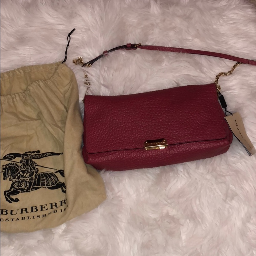 Burberry Mildenhall clutch